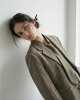 Minimal binyeo hair sticks by Silkora Studio, inspired by Eastern aesthetics. Clean, simple hair accessories designed for modern women, perfect for everyday wear and work outfits, adding quiet elegance, balance, and a refined silhouette.
