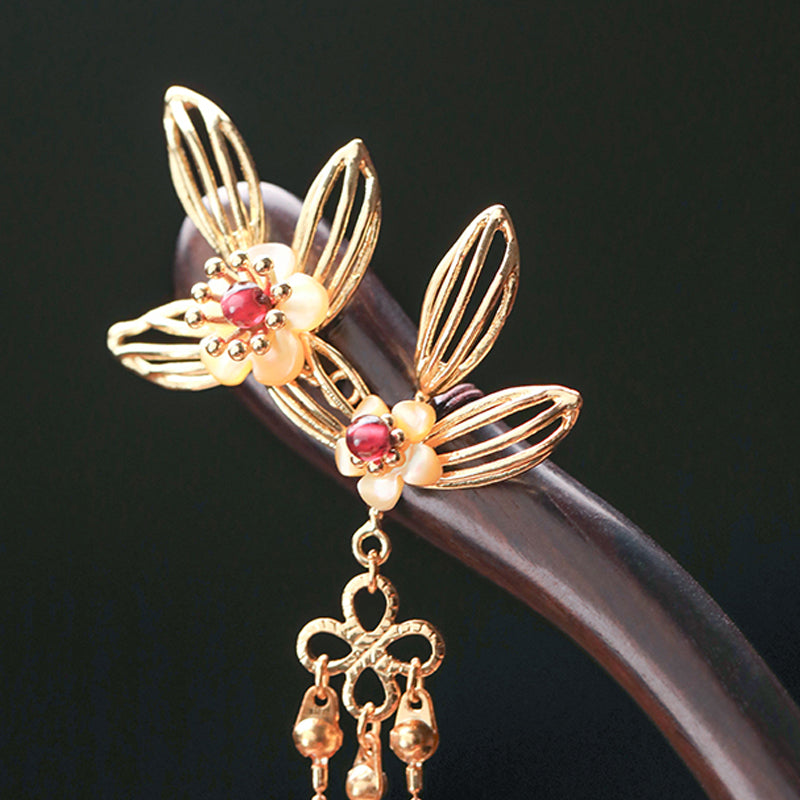 Shell Petal Drop Hair Stick