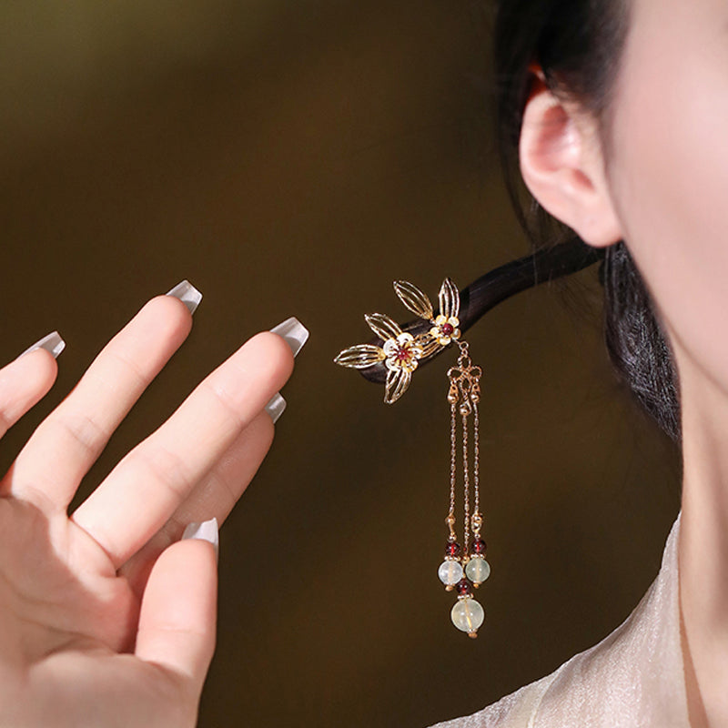 Shell Petal Drop Hair Stick