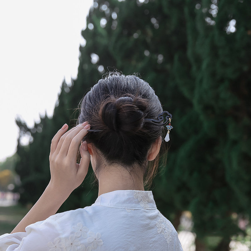 Ebony Swirl Dangle Hair Stick
