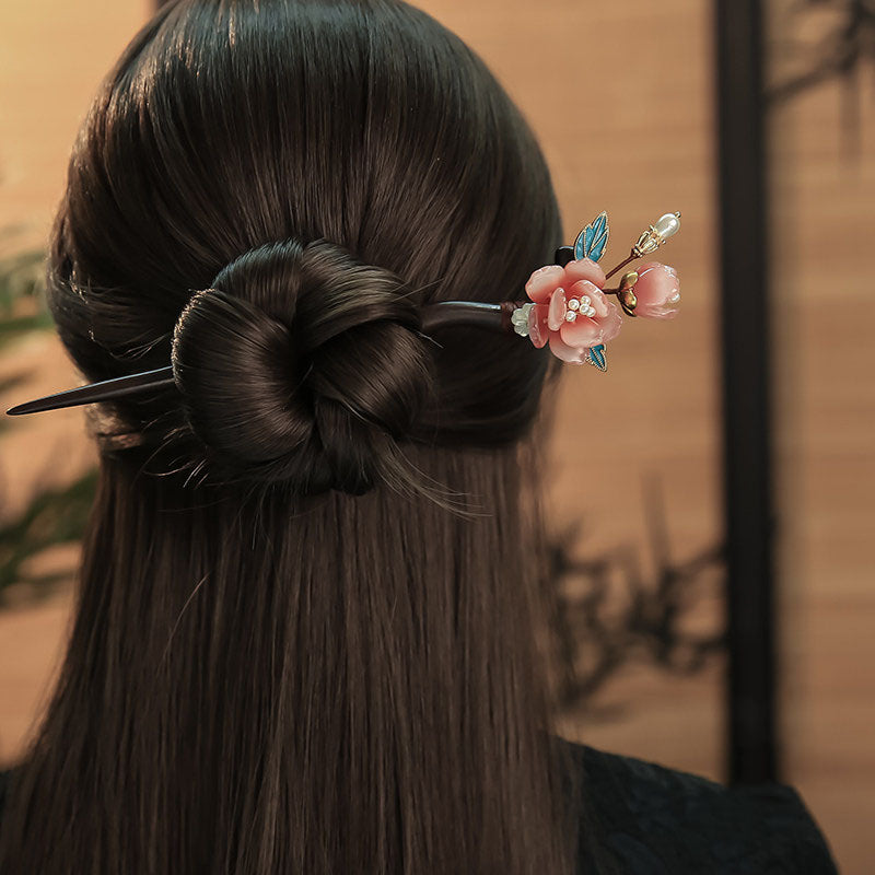 Soft Bloom Elegance Hair Stick
