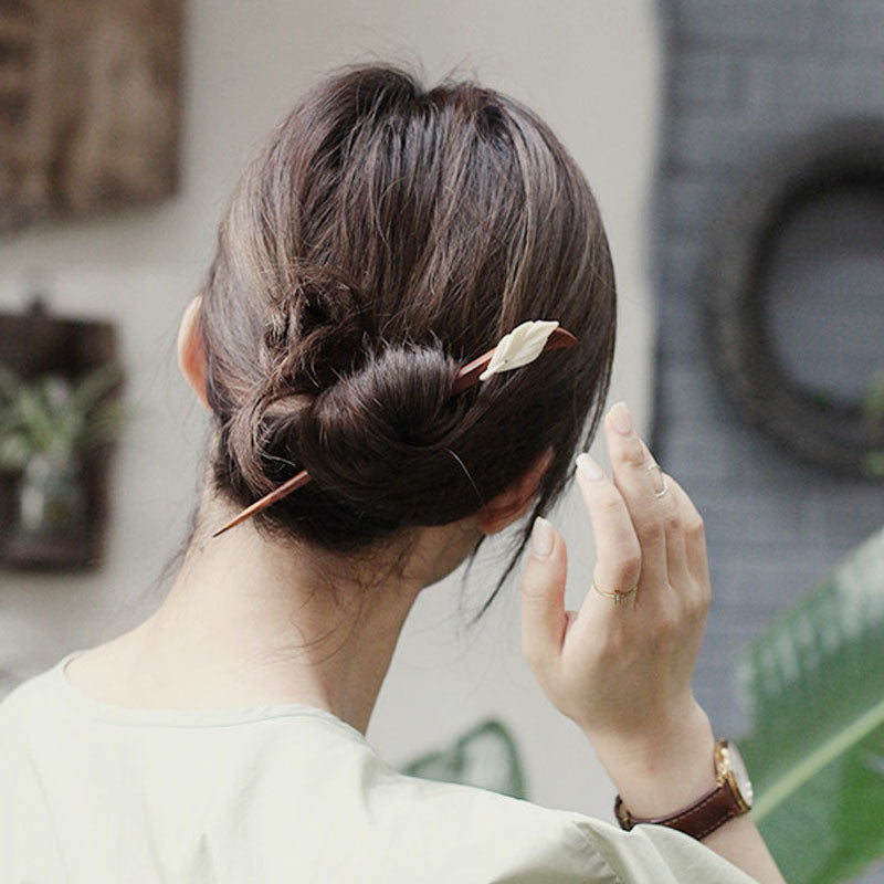 Feather Arc Hair Stick