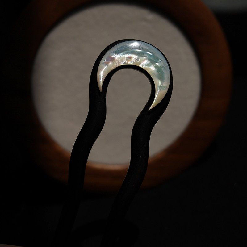 Moon Arc Nacre Hair Stick