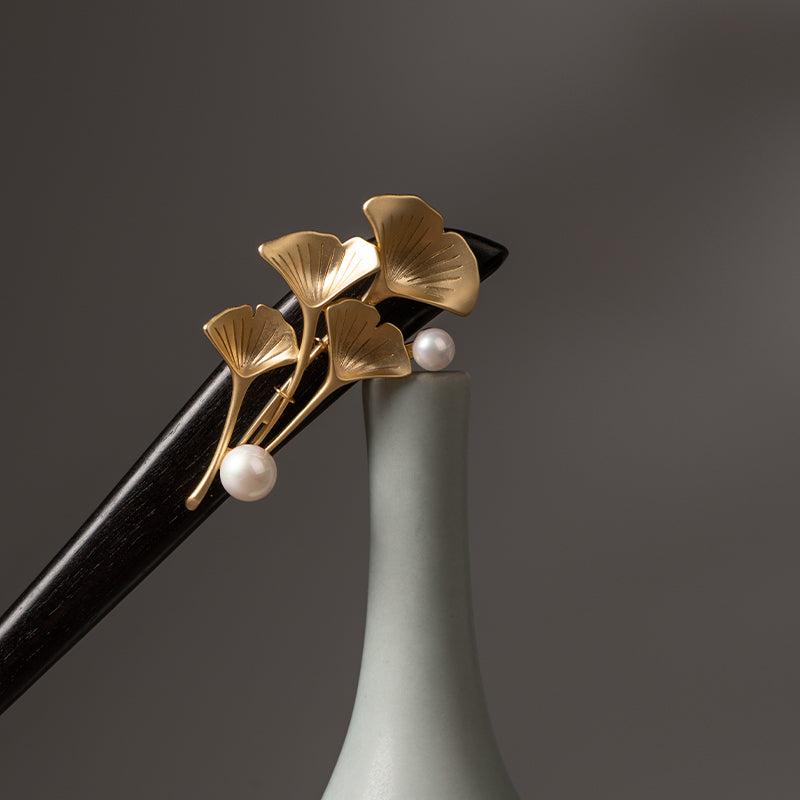 Ginkgo Pearl Ebony Hair Stick