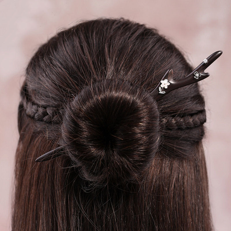 Minimal Blossom Hair Stick