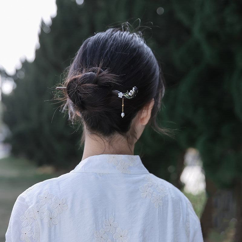 White Jasmine Dangle Hair Stick