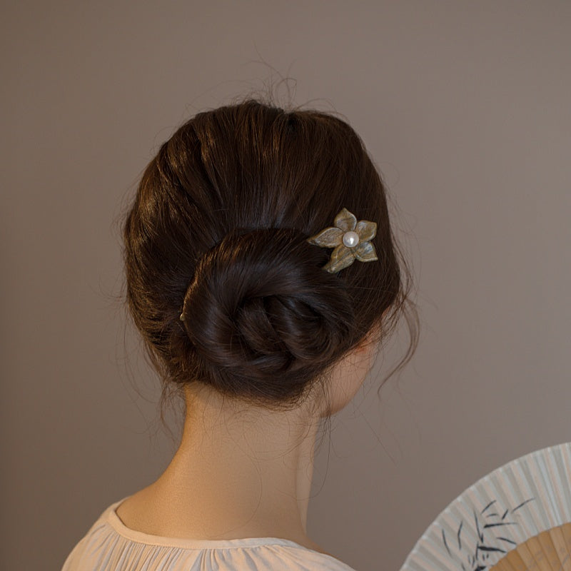 Carved Blossom Pearl Hair Fork