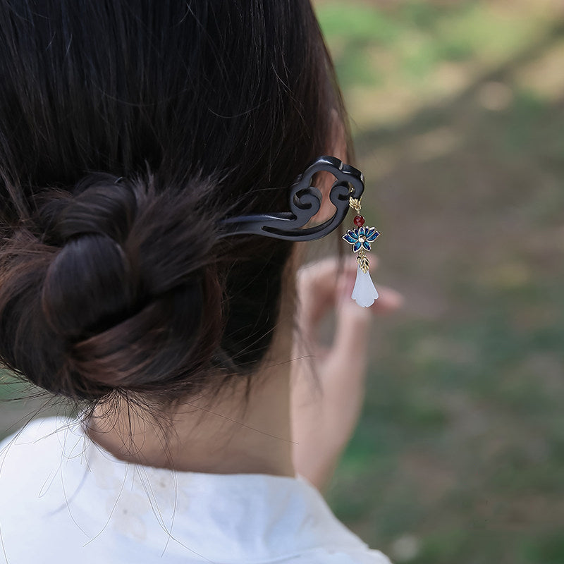 Ebony Swirl Dangle Hair Stick