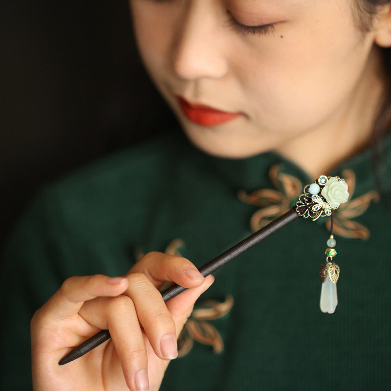 Rose Blossom Jade Drop Hair Stick