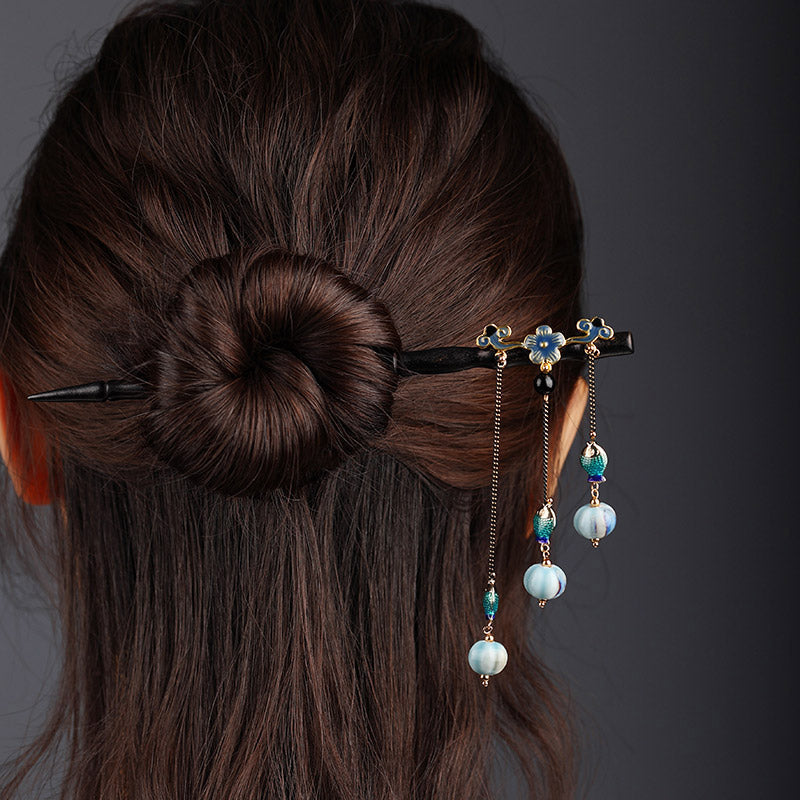Porcelain Dangle Hair Stick