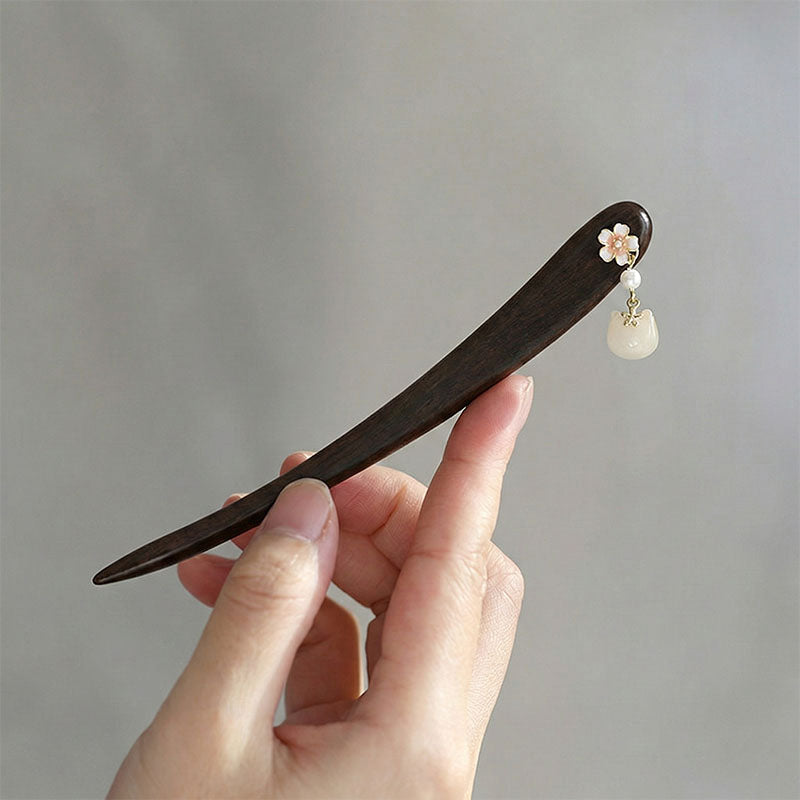 Silent Flower Cat Hair Stick