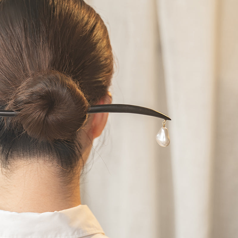 Ebony Flow Pearl Hair Stick