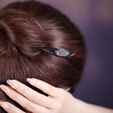 Noir Bloom Hair Stick