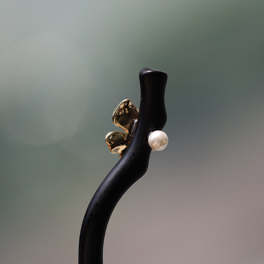 Floral Point Hair Stick