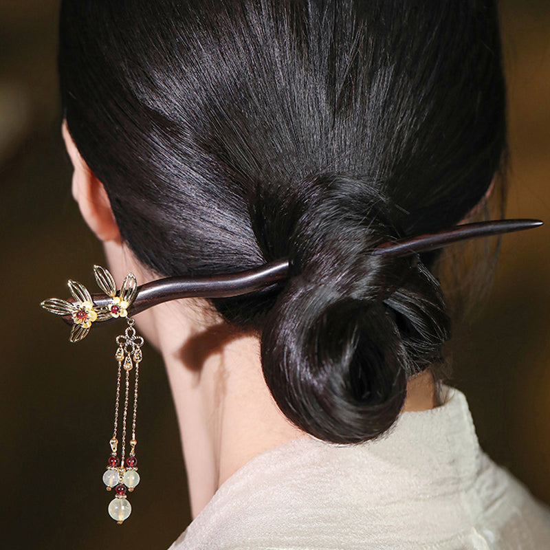 Shell Petal Drop Hair Stick