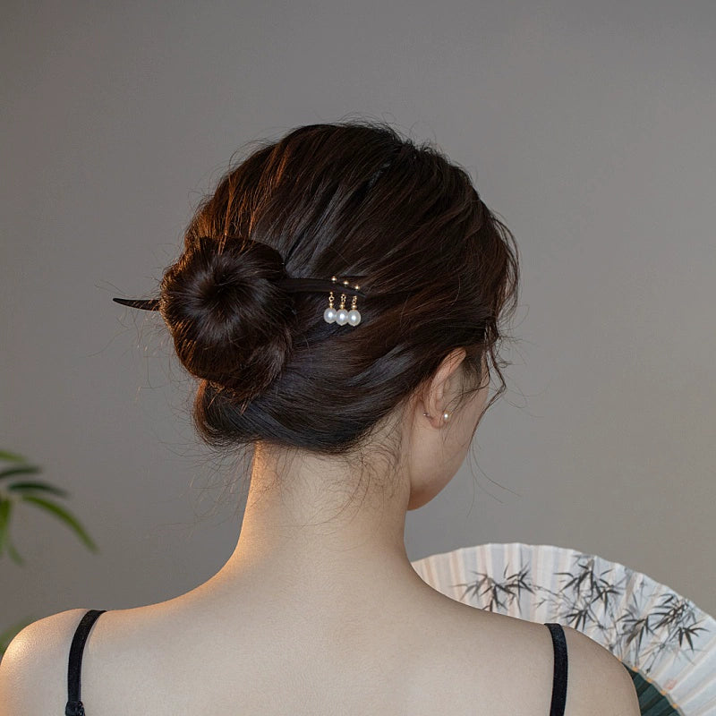 Black Wood Triple-Pearl Hairstick